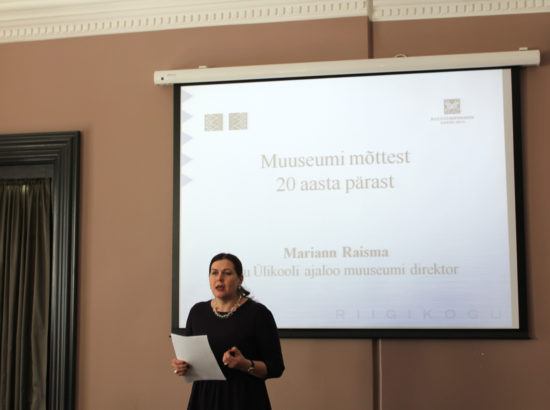 Riigikogu kultuurikomisjoni liige Liisa Pakosta muuseumiseaduse eelnõu juhtiv